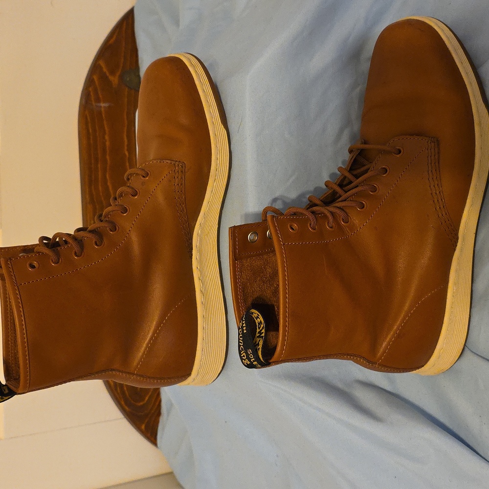Dr Marten's Newton Oak Brown Leather Men's Boots Sz 13 - Picture 2 of 6